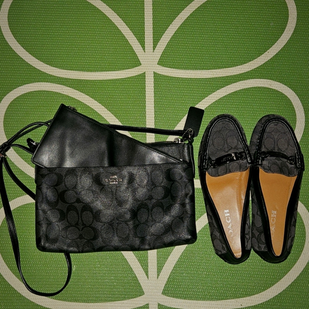 Coach purse, wallet and size 7 shoes
